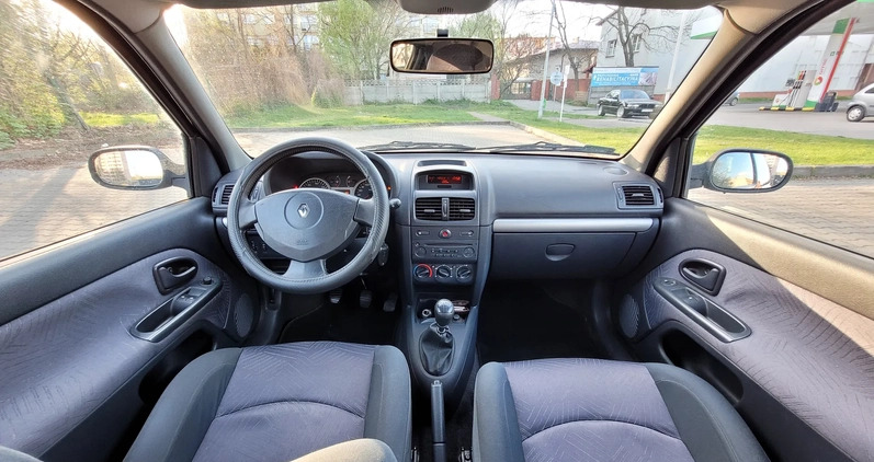 Renault Clio cena 6700 przebieg: 152864, rok produkcji 2001 z Gliwice małe 277